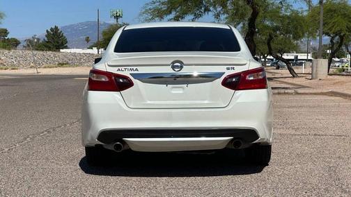 Pearl White 2017 Nissan Altima 2.5 SR