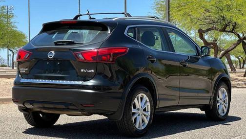 Magnetic Black 2017 Nissan Rogue Sport SV