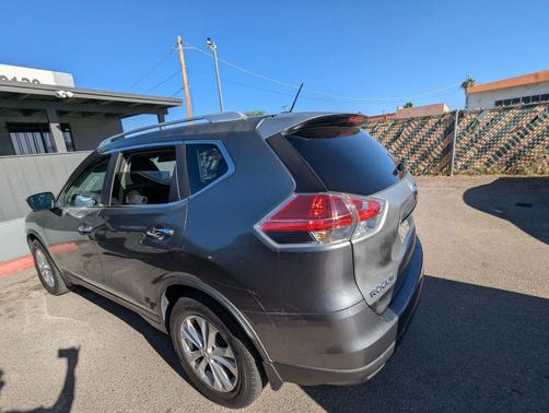 Gray 2015 Nissan Rogue SV