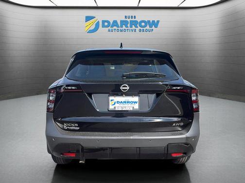 Super Black 2025 Nissan Kicks S