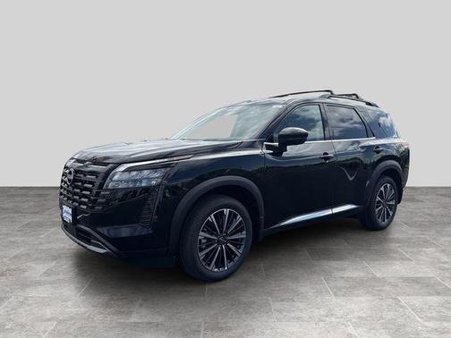 Super Black 2026 Nissan Pathfinder Platinum