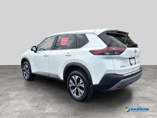 Pearl White Tricoat 2023 Nissan Rogue SV
