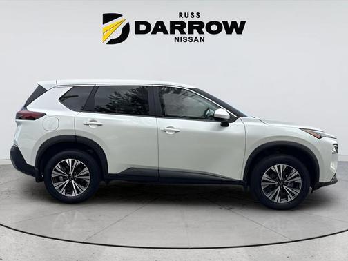 Pearl White Tricoat 2023 Nissan Rogue SV