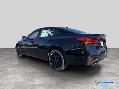 Super Black Clearcoat 2026 Nissan Altima SR AWD