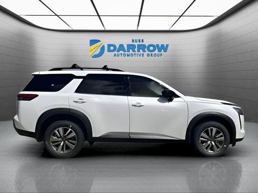 Everest White Pearl Tricoat 2026 Nissan Pathfinder SL