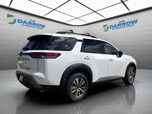 Everest White Pearl Tricoat 2026 Nissan Pathfinder SL