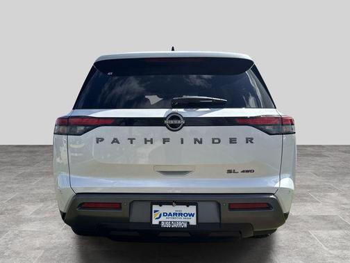 Everest White Pearl Tricoat 2026 Nissan Pathfinder SL
