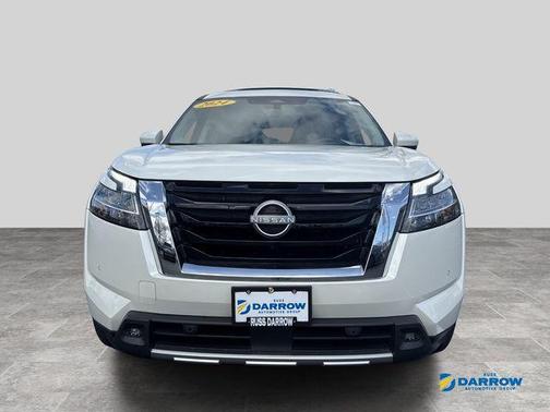 Pearl White Tricoat 2024 Nissan Pathfinder Platinum 4WD