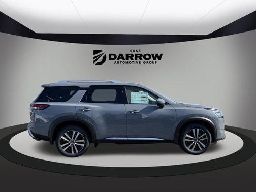 2025 Nissan Pathfinder Platinum 4WD