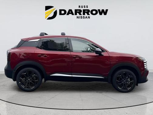 Scarlet Ember Tintcoat 2026 Nissan Kicks SR