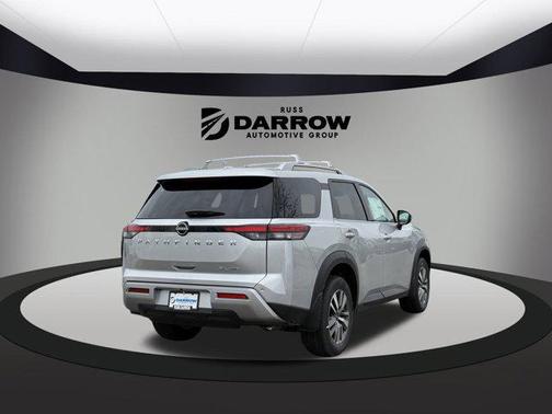 2025 Nissan Pathfinder SL 4WD