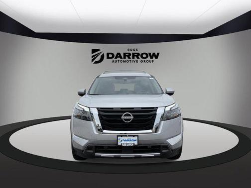 2025 Nissan Pathfinder SL 4WD