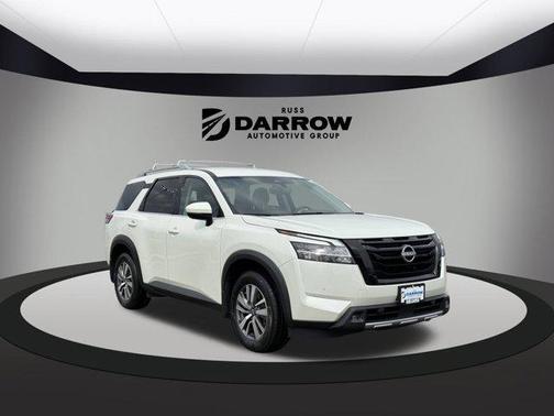 2022 Nissan Pathfinder SL 4WD