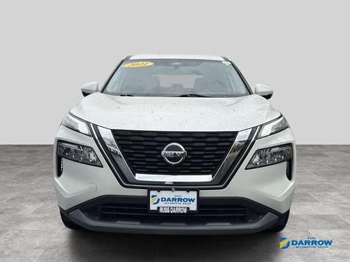 Pearl White Tricoat 2021 Nissan Rogue SV
