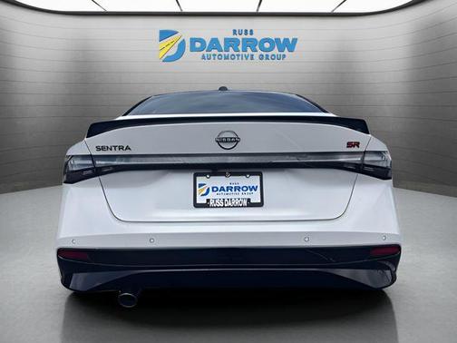 Aspen White Tricoat/Super Black 2026 Nissan Sentra SR