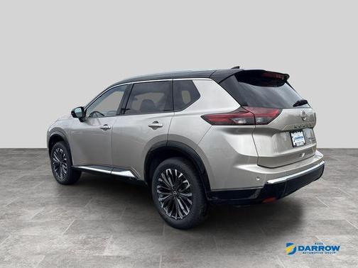 Champagne Silver Metallic/Super Black 2026 Nissan Rogue Platinum