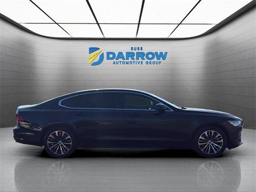 2022 Volvo S90 B6 Momentum