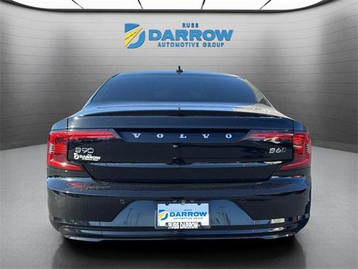 2022 Volvo S90 B6 Momentum