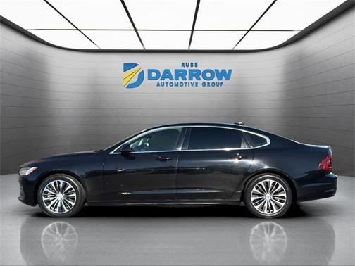 2022 Volvo S90 B6 Momentum