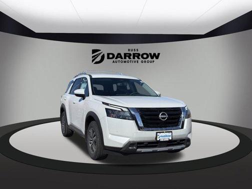 2025 Nissan Pathfinder SL 4WD