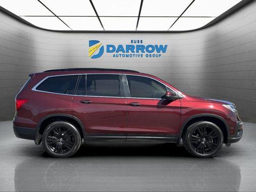 Deep Scarlet Pearl 2022 Honda Pilot AWD Special Edition