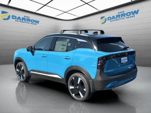 Arctic Ice Blue Metallic/Super Black 2026 Nissan Kicks SR