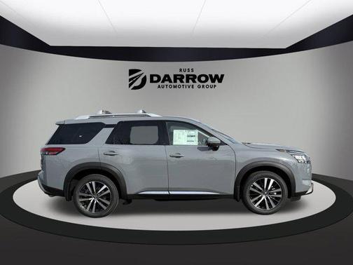 2025 Nissan Pathfinder Platinum 4WD
