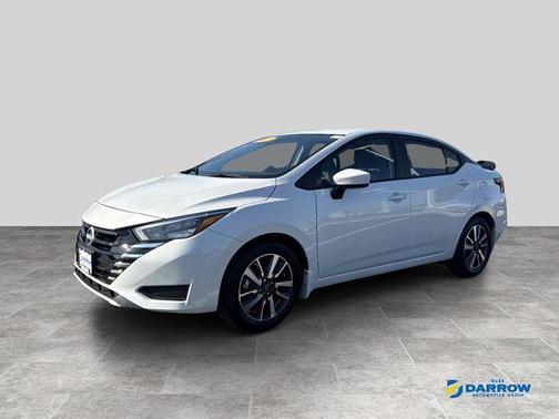 Aspen White Tricoat 2025 Nissan Versa 1.6 SV