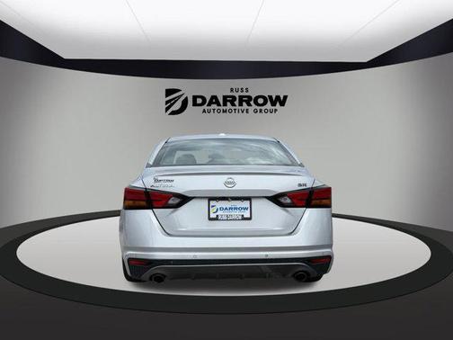 2020 Nissan Altima SR FWD