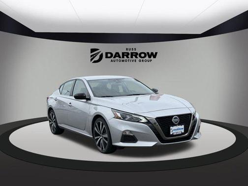 2020 Nissan Altima SR FWD