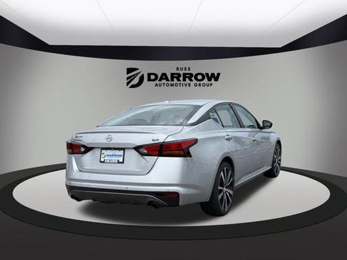 2020 Nissan Altima SR FWD