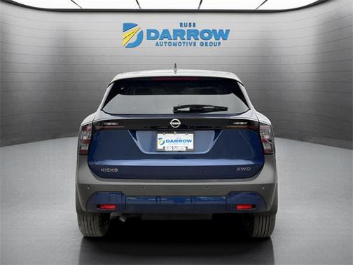 2025 Nissan Kicks SV