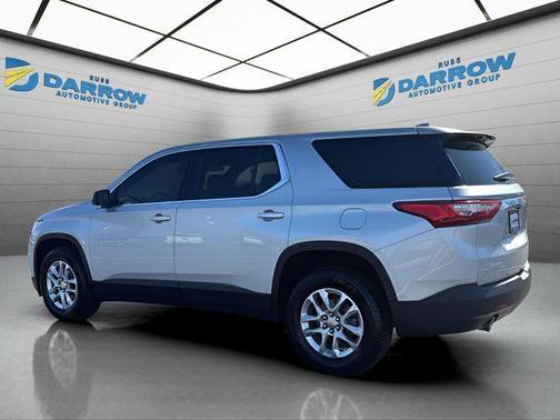 Silver Ice Metallic 2020 Chevrolet Traverse LS