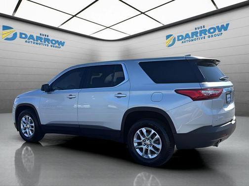 Silver Ice Metallic 2020 Chevrolet Traverse LS