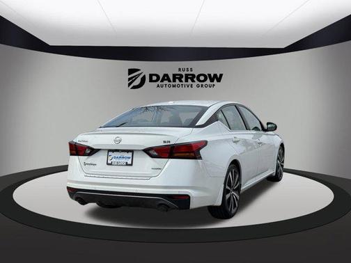 2022 Nissan Altima SR VC-Turbo FWD