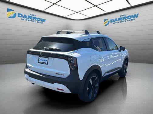 Aspen White Tricoat 2026 Nissan Kicks SR