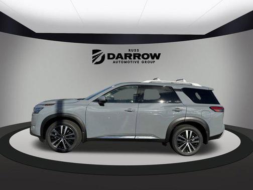 2025 Nissan Pathfinder Platinum 4WD