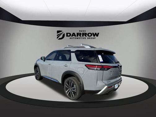 2025 Nissan Pathfinder Platinum 4WD