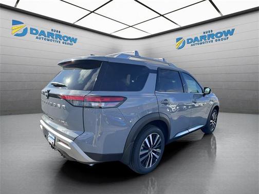 2025 Nissan Pathfinder Platinum 4WD