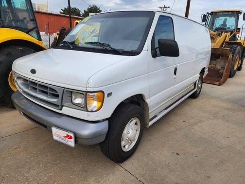 2000 Ford E250 Base