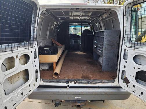 2000 Ford E250 Base