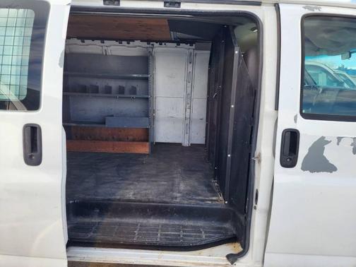 2005 Chevrolet Express 3500 Extended Wagon