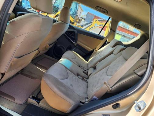 2009 Toyota RAV4 Base