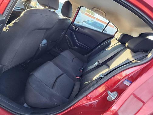 2014 Mazda Mazda3 i Sport