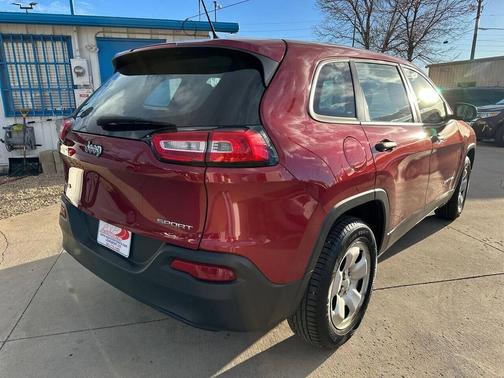 2014 Jeep Cherokee Sport