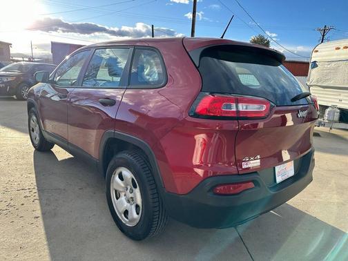 2014 Jeep Cherokee Sport