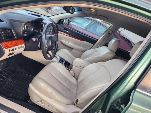 2010 Subaru Outback 2.5 i Limited