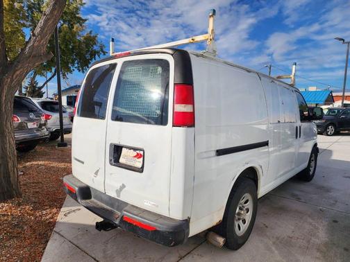 2010 Chevrolet Express 1500 Cargo