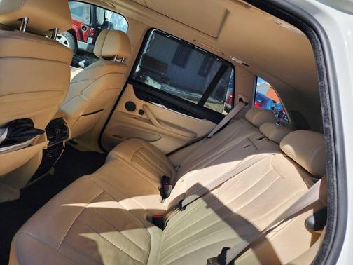 2015 BMW X5 xDrive50i