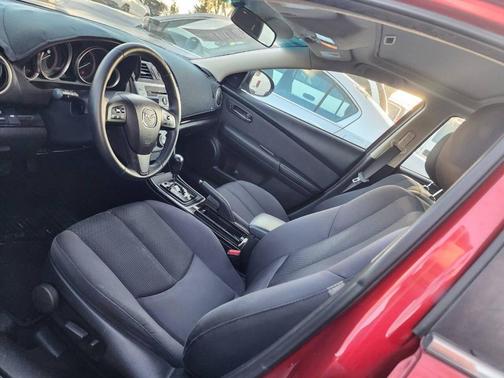 2013 Mazda Mazda6 i Touring Plus